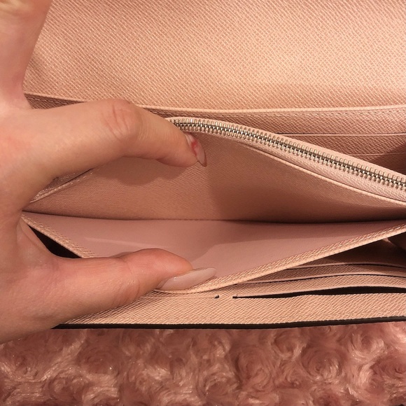 SOLD Authentic Louis Vuitton Epi Twist Wallet in Rose Ballerine - Picture 11 of 17
